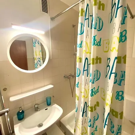 Universität Aparthotel