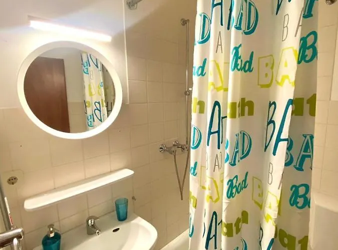 Universität Aparthotel